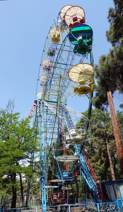 Tbilisi Zoo ferris wheel
