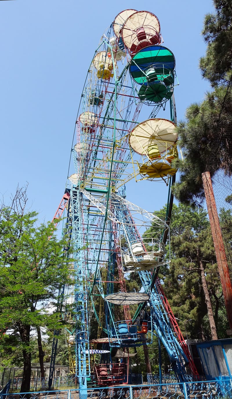 Ferris wheel at Tbilisi Zoo amusement area